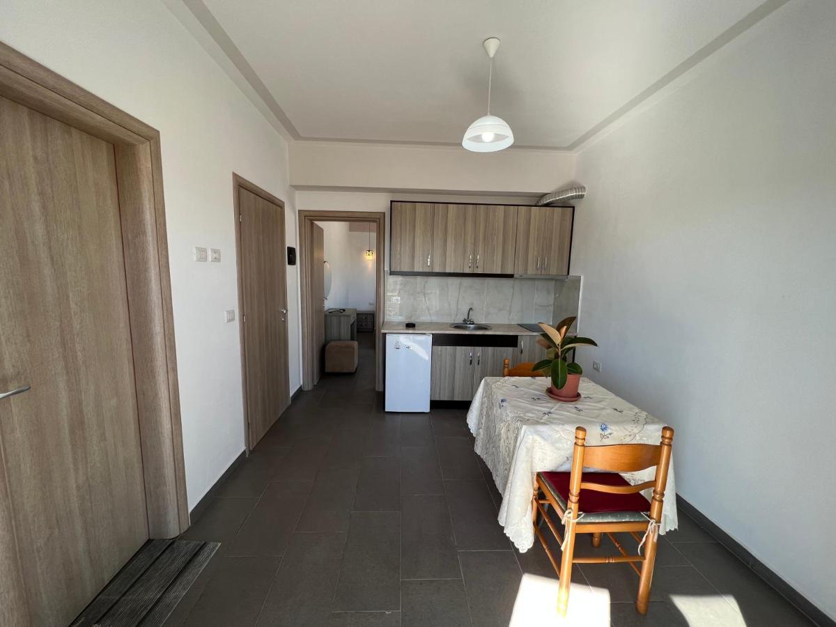 Hotel Irini Sarandë 외부 사진