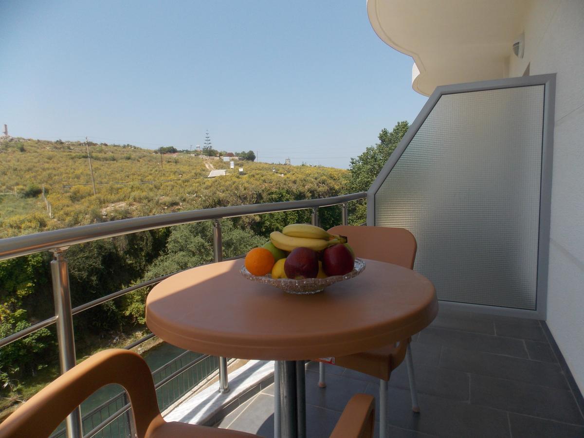 Hotel Irini Sarandë 외부 사진