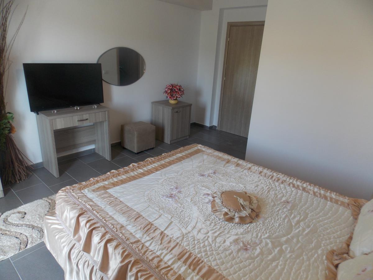 Hotel Irini Sarandë 외부 사진