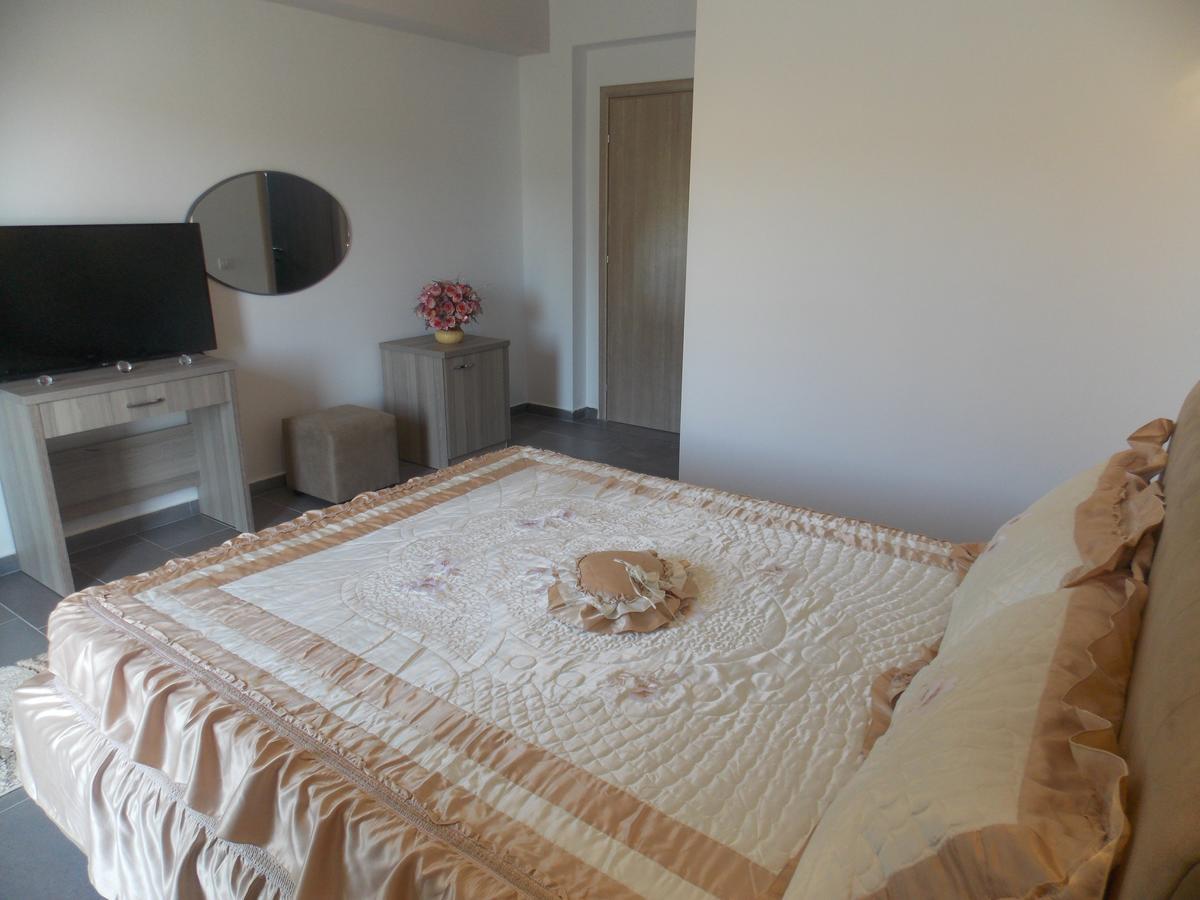 Hotel Irini Sarandë 외부 사진